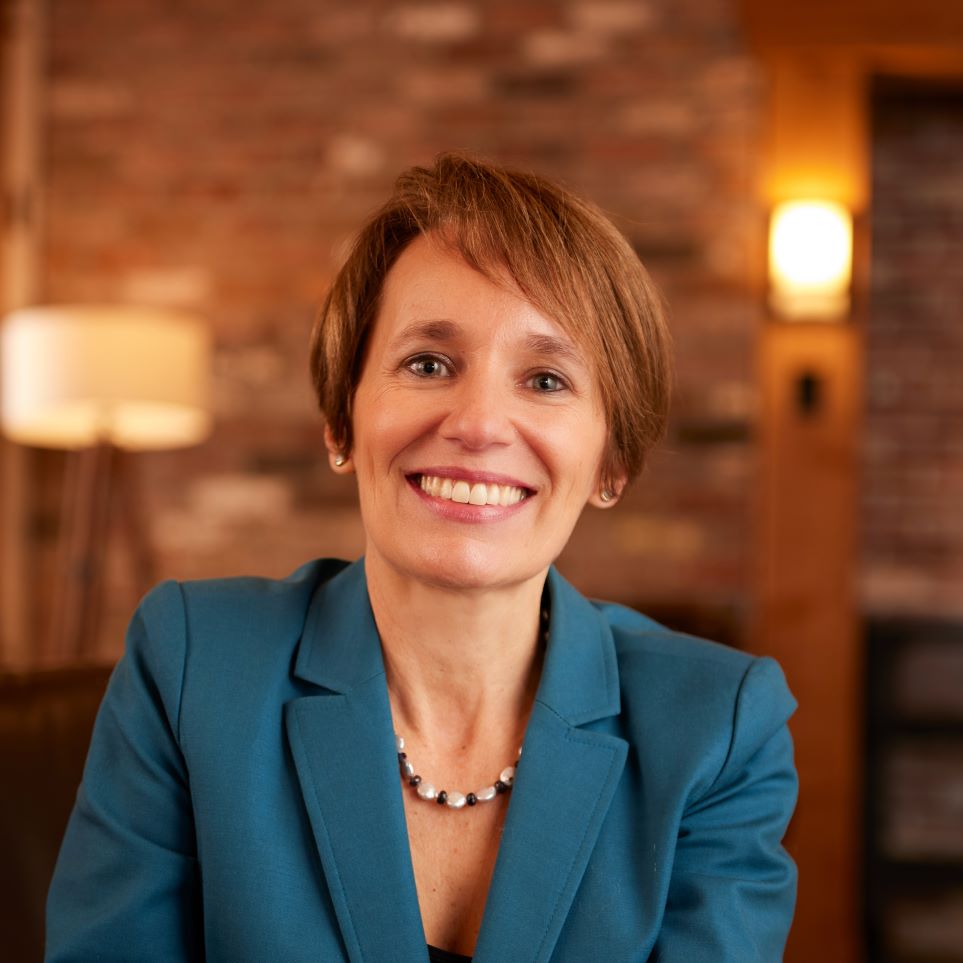 Christina Evans Oregon Pacific Bank christina-evans-oregon-pacific-bank